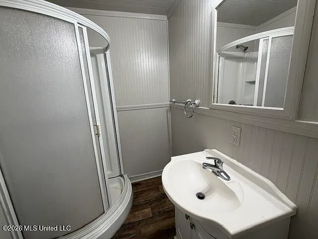 2203 26th St — Photo 16