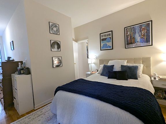 2nd image of 580 Amsterdam Ave APT 5A