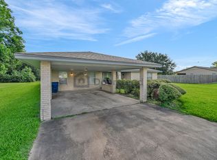 502 N Vionett Ln, Texas City, TX 77591