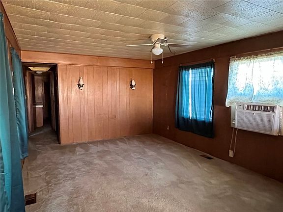 5th image of 773 Riverview Drive