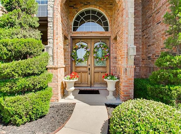 5th image of 8821 Mary Dr
