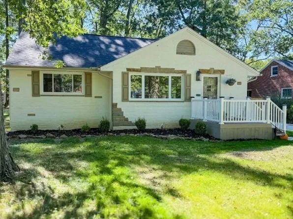 24407 Westwood Rd, Westlake, OH 44145