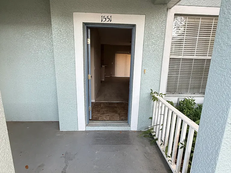 1551 Blue Magnolia Rd — Photo 2