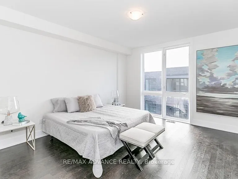 12 Cambray Rd — Photo 28