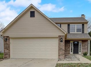 718 Weeping Way Ln, Avon, IN 46123