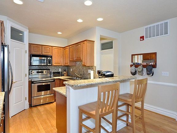 4th image of 150 S 300 E APT 306