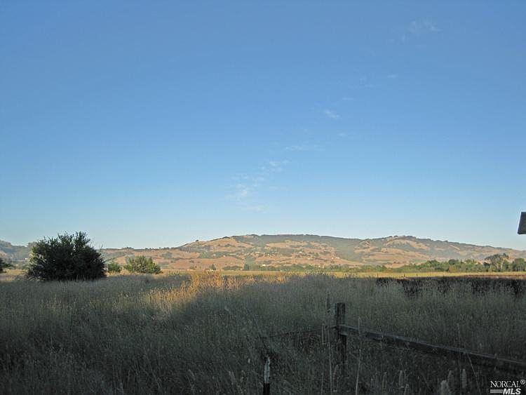 2nd image of 4846 Snyder Lane