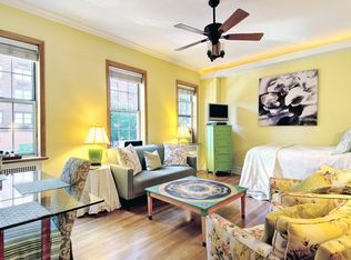 205 E 72nd St APT 3M, New York, NY 10021