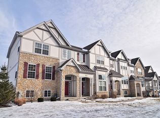 269 Bennett Dr, Carol Stream, IL 60188