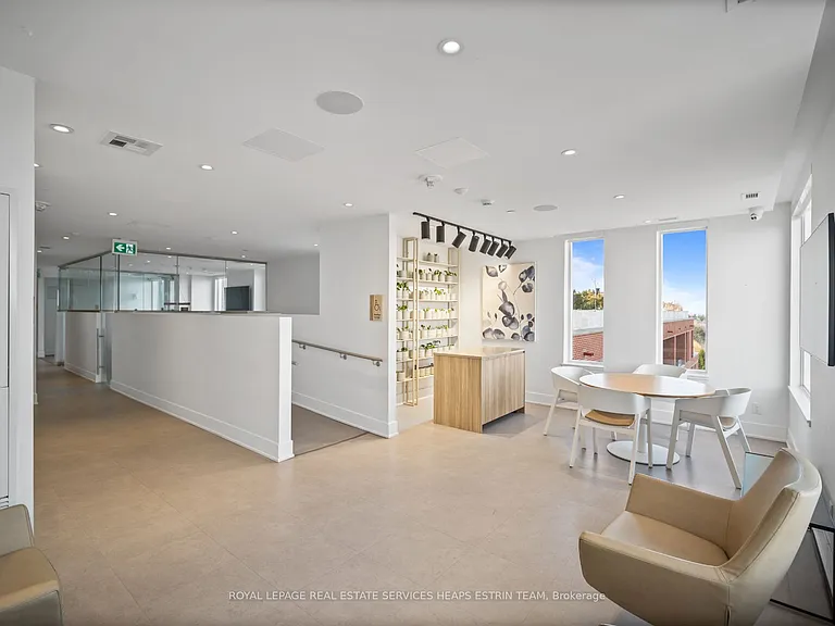 3100 Keele St #1104 — Photo 35