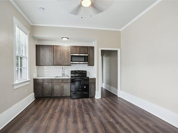 5th image of 2457-59 Jasmine St