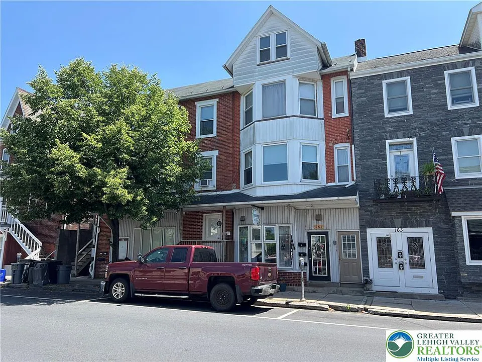 161 S Main St #201