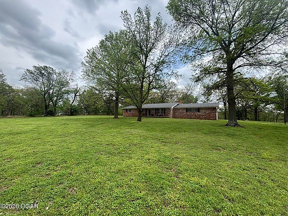 4th image of 25636 Fir Rd