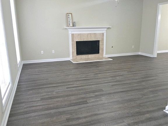 3rd image of 946 Century Oak Drive