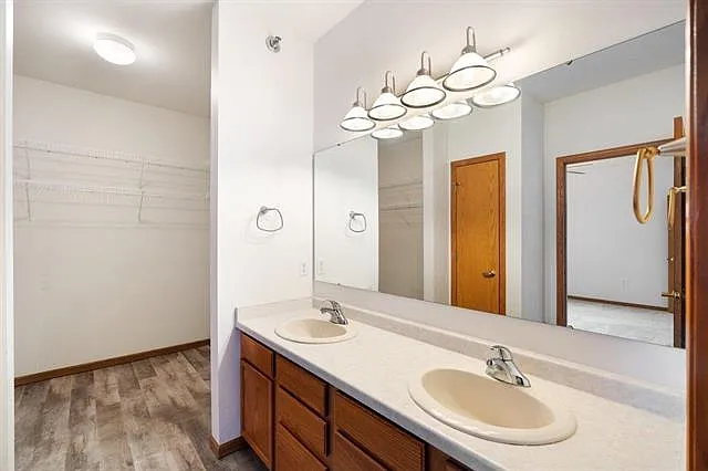 301 Harbour Town Dr #301 — Photo 25
