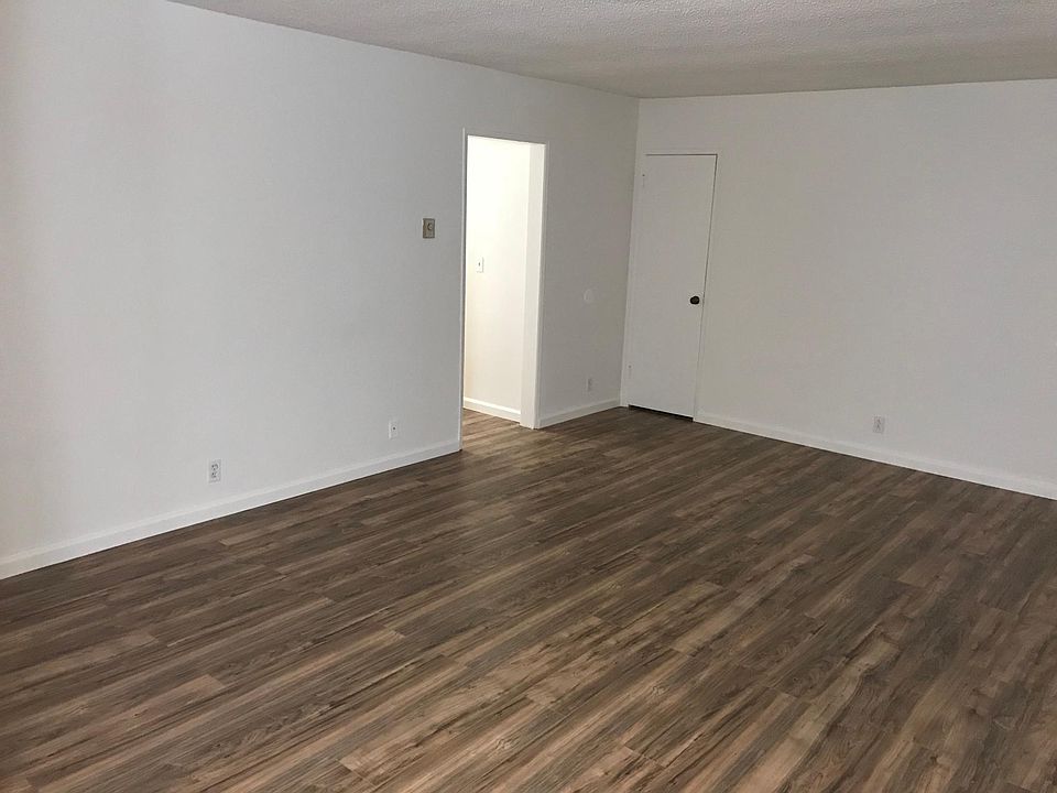 1st image of 2914 Arizona Ave