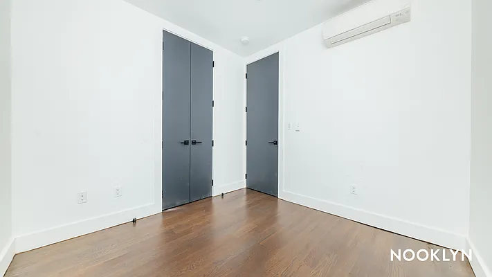 Rented by Nooklyn NYC LLC | media 45