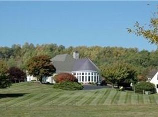 8236 Falcon Glen Rd, Warrenton, VA 20186