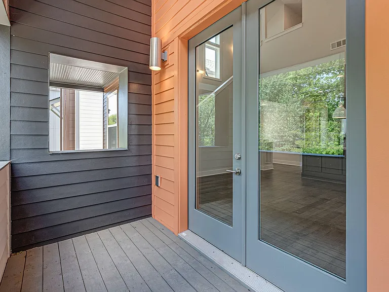 120 Marie St — Photo 14