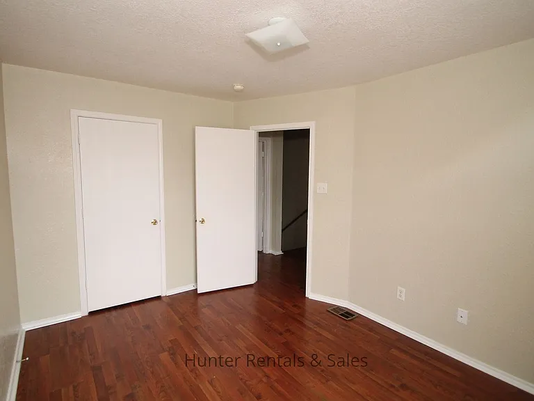4504D Jeff Scott Dr — Photo 13
