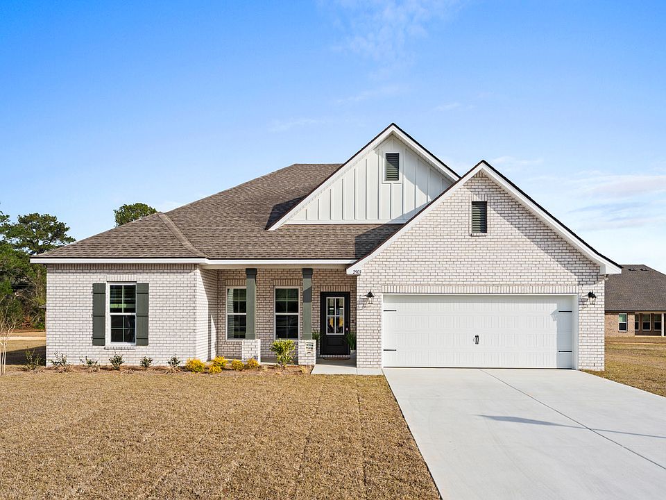 Houston Place - Crestview, FL - DSLD Homes - Comstock III H - Model Home