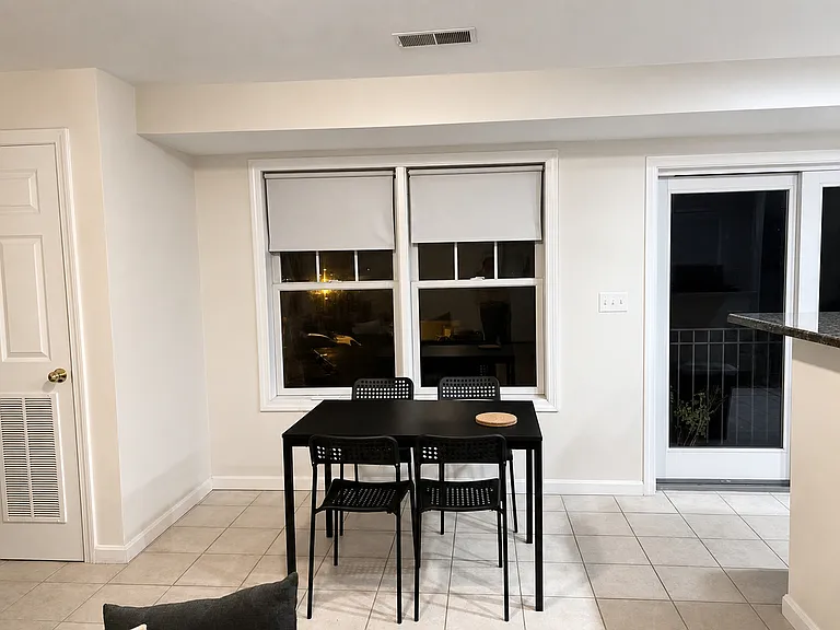 260 Main St #305 — Photo 3