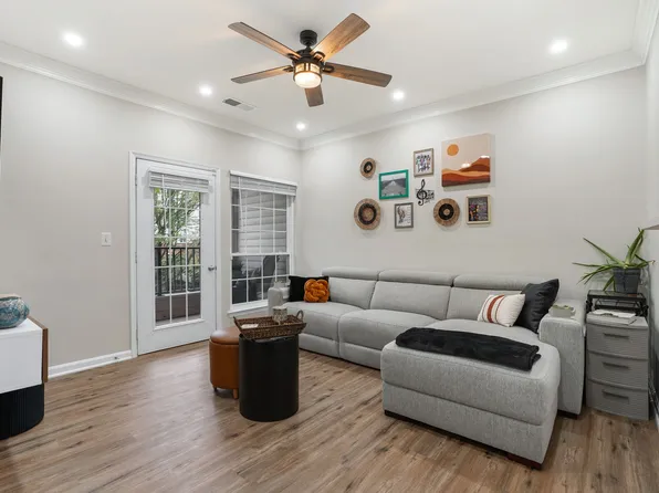 4854 Eisenhower Ave, Alexandria, VA