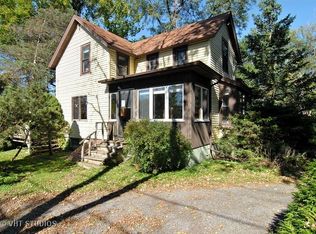 350 N Saint Marys Rd, Libertyville, IL 60048