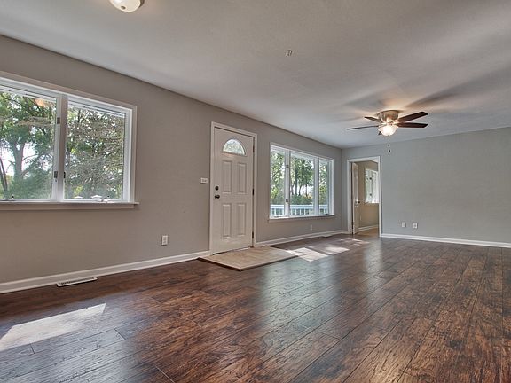 2nd image of 4322 Davis Ave