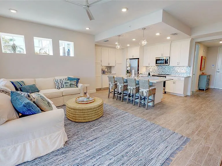 387 Aruba Cir #103 — Photo 10