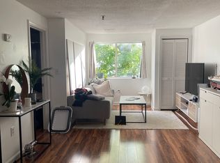 35 Prospect St APT 210, Woburn, MA 01801