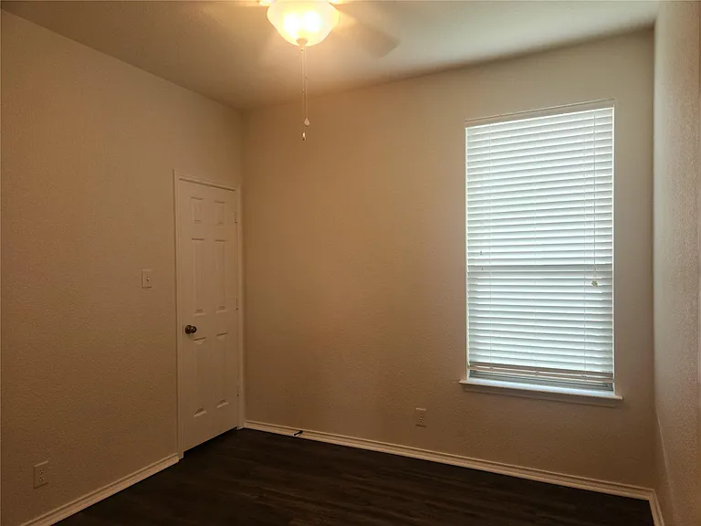 205 Beech Dr — Photo 9