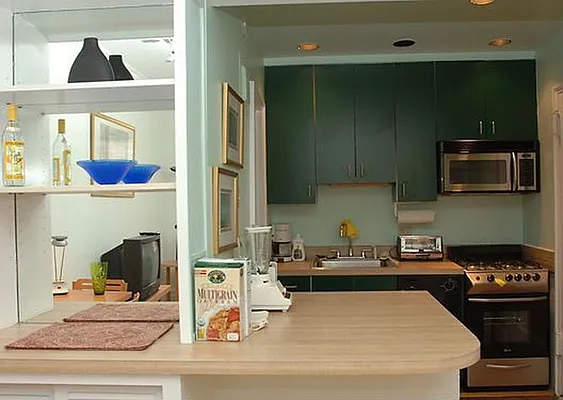 Rented by PocketBroker Inc | media 8