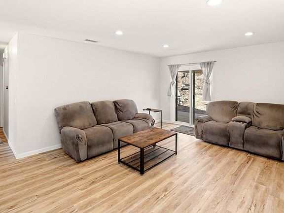 4th image of 622 G St
