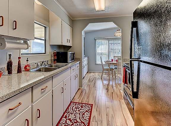 4th image of 1320 Flor Del Sol Dr