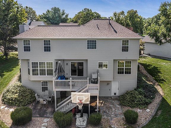 3rd image of 7011 Remington Ct