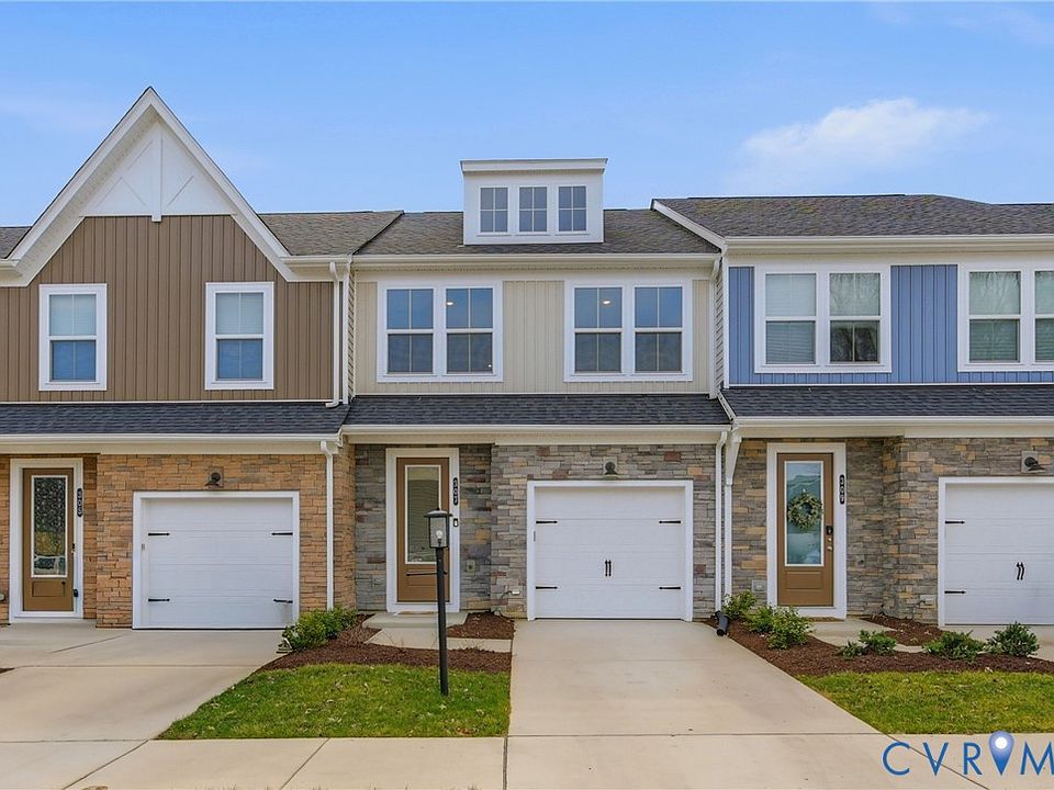 1st image of 307 Brae Haven Dr
