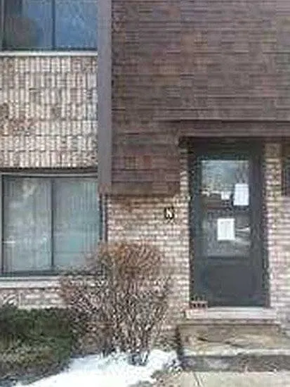 2 bed, 1.5 bath, 1185 sqft, $1,900 — Photo 3