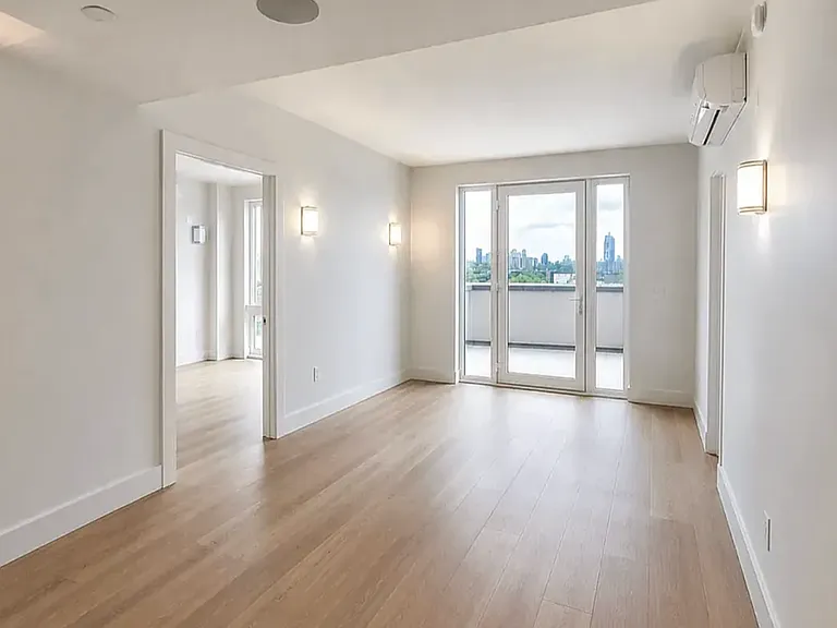 132 Willis Ave #612 — Photo 3