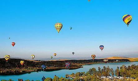 Come out and enjoy hot air ballooning while visiting Temecul