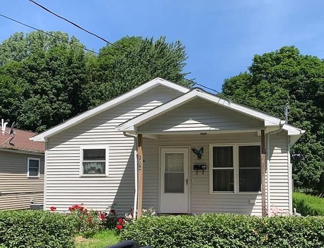 1st image of 1274 E 23rd St