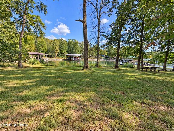 4th image of 119 Crosswinds Rd