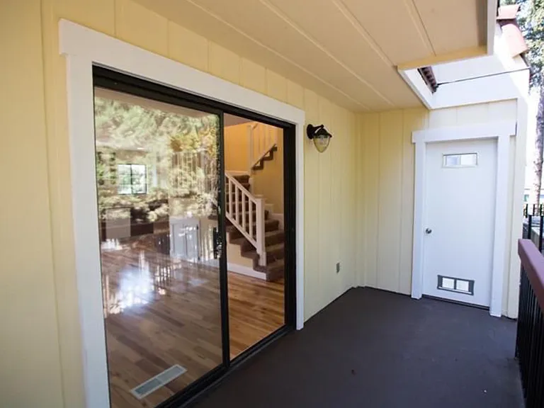 880 Napa St — Photo 16