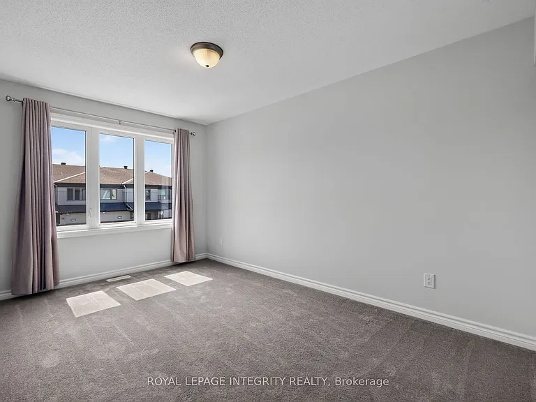 129 Umbra Pl — Photo 34
