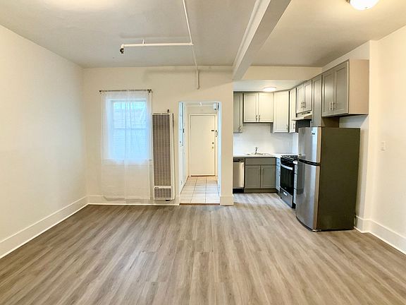 2nd image of 106 Parnassus Ave APT 12