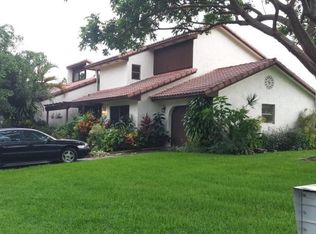 6820 Tiburon Dr, Boca Raton, FL 33433