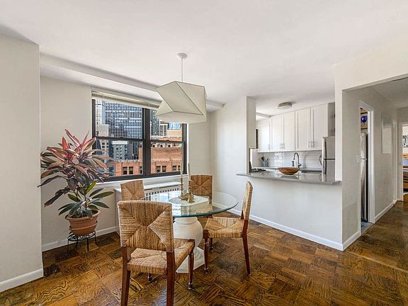 4th image of 225 E 36th St APT 18M