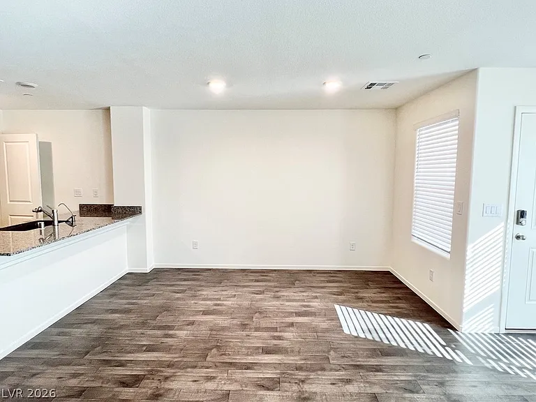 9128 Rocky Raccoon St — Photo 4