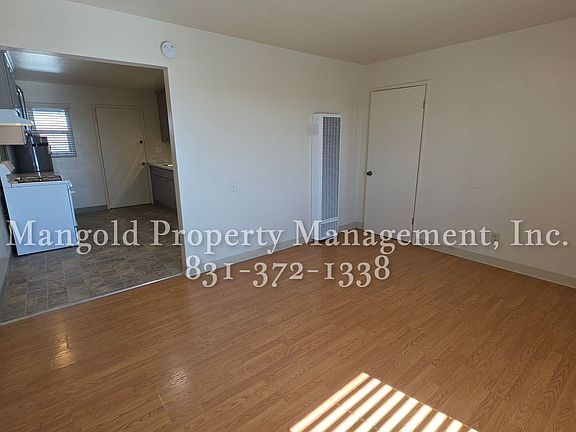 4th image of 1211-1221 La Salle Ave #H