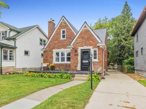 320 E Goulson Ave, Hazel Park, MI 48030